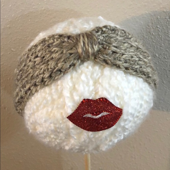 Brand New Variegated Brown/Cream Ear Warmer - Picture 2 of 3